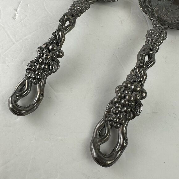 Elegant Aluminum 1997 Arthur Court 2 Piece Grape Vine Leaf Salad Food Servers - Picture 2 of 7